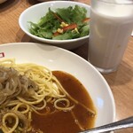 パスタデココ - カントリー、野菜サラダ、アイスミルク