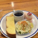 サンセット８７ - ホットコーヒーとサービスモーニング