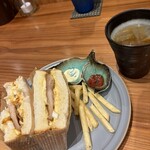 喫茶とお酒 和みのひみつきち - 