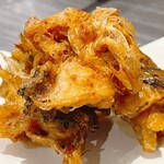 龍のかくれんぼ - 舞茸とキムチのかき揚げ②