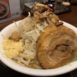 ラーメン 雷 東京本丸店 - 