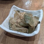 肉汁水餃子 餃包 - お通し　330円