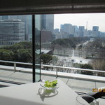 CROWN - 皇居が目の前