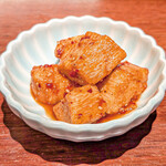 酒場 てつ - 《大沢商店》山芋キムチ