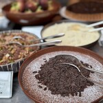 ザ タヴァン グリル＆ラウンジ - 