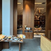 ザ タヴァン グリル＆ラウンジ - 