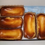 ビアード・パパ - 料理写真:天童店限定 ベイクドチーズケーキ