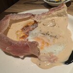 原価ビストロチーズプラス - チーズが溢れ流れます♪