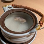 和牛A5雌牛と熟成牛舌 肉屋いちゆく - テールスープ