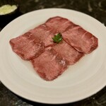 特選焼肉 金牛宮 - ネギ塩タン