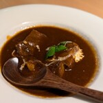 和牛A5雌牛と熟成牛舌 肉屋いちゆく - 牛タン柔らか煮込み