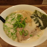 こことん - Bセットのとんこつラーメン