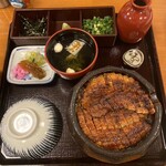 あつた蓬莱軒 本店 - ひつまぶし