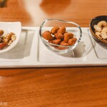 肉惣菜 徳 - ナッツ3種