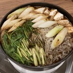 ももんじや - 出来上がりを待つ猪鍋