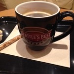 シアトルズベストコーヒー - 大きなマグカップにたっぷり入っています