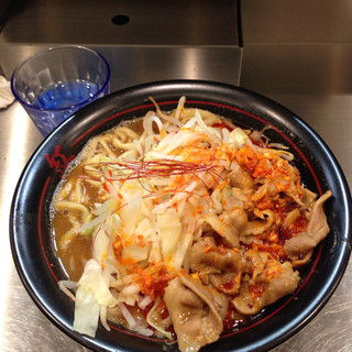 麺創研かなで 紅