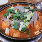 明洞タッカンマリ - ★7骨抜き鶏脚の鍋