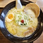 レストラン岩泉 - 牛乳ラーメン　900円
