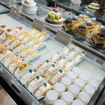 Fresh Cream Desserts JIRI - 