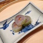 温石 - 定番の鯵の胡瓜巻