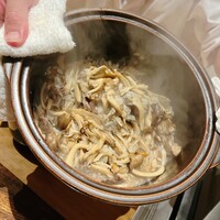 温石 - 黒舞茸の炊き込みご飯