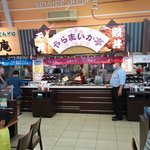 やらまいか亭 - フードコート外観