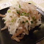 香の華 - 大根とくらげの塩和え ¥300