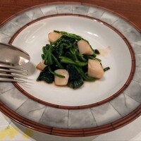 南蛮 銀圓亭 - ほうれん草とホタテのソテー的な品