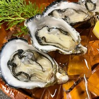 いかだ荘 山上 - 秋季限定 牡蠣コース(8〜10月)
                    ［名代］生牡蠣（伊勢志摩プレミアムオイスター）