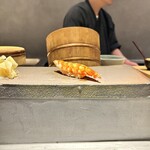 270164894 - 