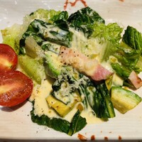 ぷれじでんと千房 シェラトン都ホテル大阪店 - 焼きロメインレタスのサラダ