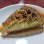 Tarterie PETITE USINE - タルト・ブロッコリー・ノア　500円