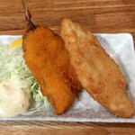 銀だら屋 - 料理写真:・「ビックアジフライ(¥280)」、「柔らか白身魚フライ(¥170)」