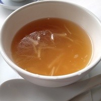 謝朋殿 仙台店 - ランチコースのフカヒレ入りスープ