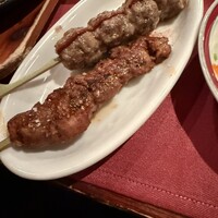 白金Baru - 仔羊のモロッコ風スパイス串焼き&スペイン風つくね