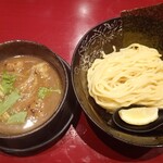 ガガナラーメン 極 - ホルモンつけ麺