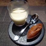 カイノヤ - パンケーキ　とプリン