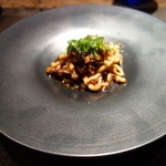 カイノヤ - ピーチ　小麦粉と水　オリーブオイルで作られているパスタ・・・　卵が入っていません　ラグーソースが最高！