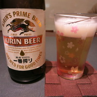 凛と - びんビールで乾杯！グラスも素敵です！