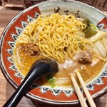 弟子屈ラーメン - 弟子屈味噌　(食べる前に麺を出してみました)