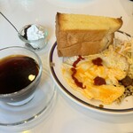 パイナップルミント - 料理写真:分厚いトーストとあんこホイップとコーヒー