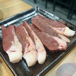 焼肉なるちゃん - 