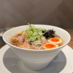 酒肴場 屯 - 【限定】青森産なめこと菊の中華蕎麦〜味噌仕立て〜¥1400、白ご飯¥200