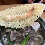 手打うどん 渡辺 - 肉うどんに天ぷらトッピング