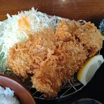 とんかつ専門店 かつ一 - ロースカツ＆カキフライ盛合わせ定食