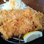 とんかつ専門店 かつ一 - ロースカツ＆カキフライ盛合わせ定食