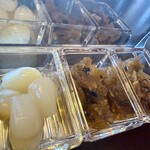 Curry no Takumi - 配菜的蘿蔔醃菜與福神漬