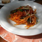 ラ・ボッテガ・ゴローザ - スパゲッティ　グアンチャーレと茄子のトマトソース