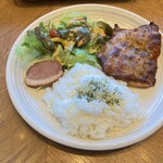 ライトカフェ リバーサイドガーデン - チキンソテー